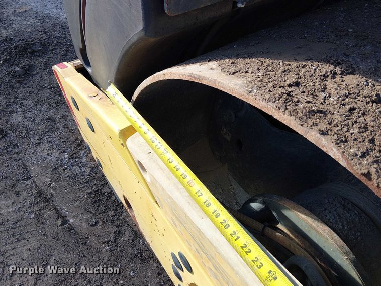 image for item FK0840 Hypac C766D double drum vibratory roller