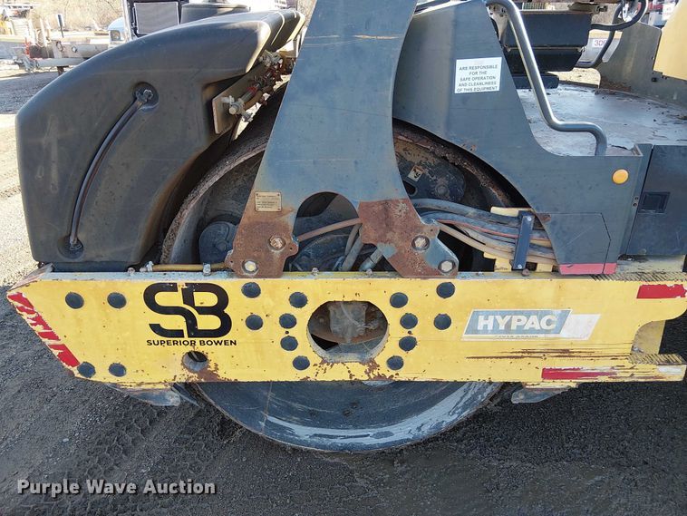 image for item FK0840 Hypac C766D double drum vibratory roller