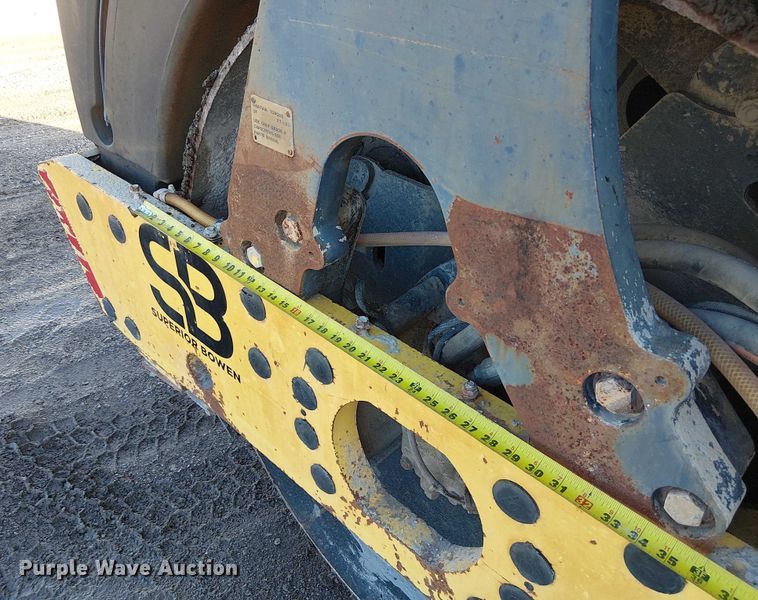 image for item FK0840 Hypac C766D double drum vibratory roller