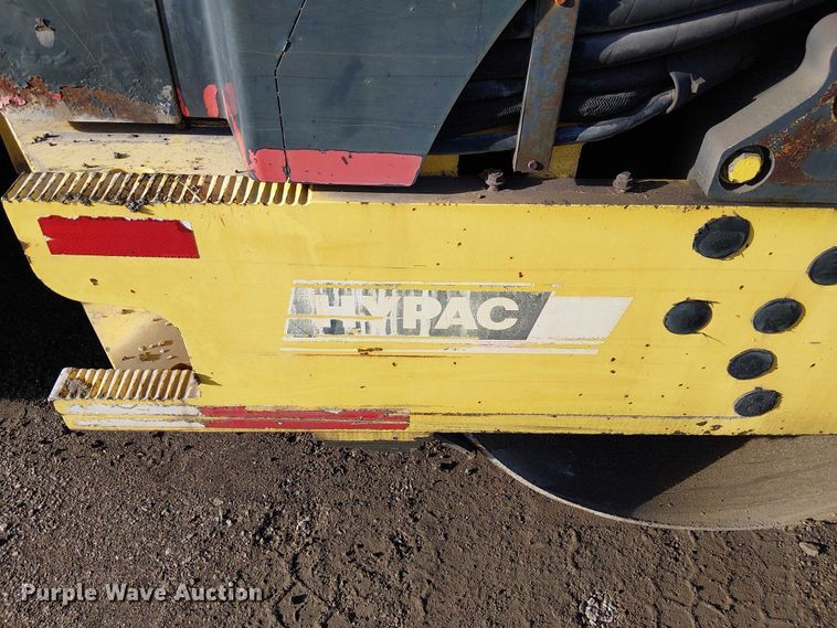 image for item FK0840 Hypac C766D double drum vibratory roller