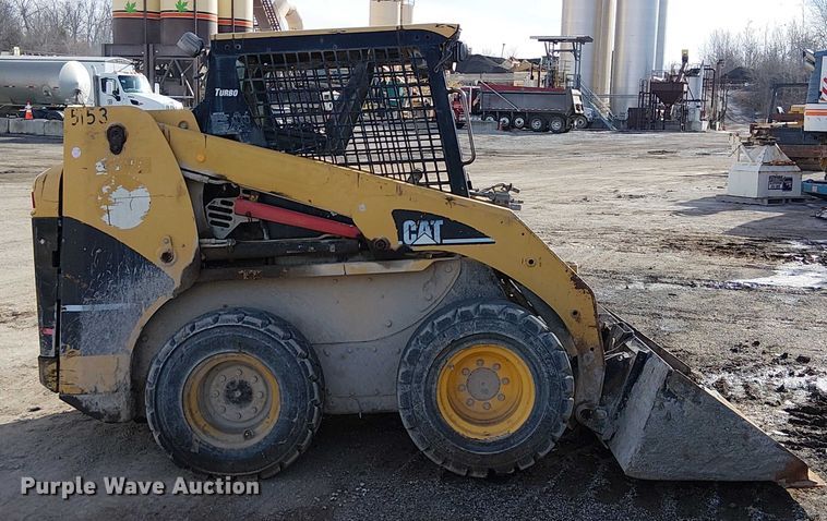 image for item FK0841 2005 Caterpillar 248B skid steer loader