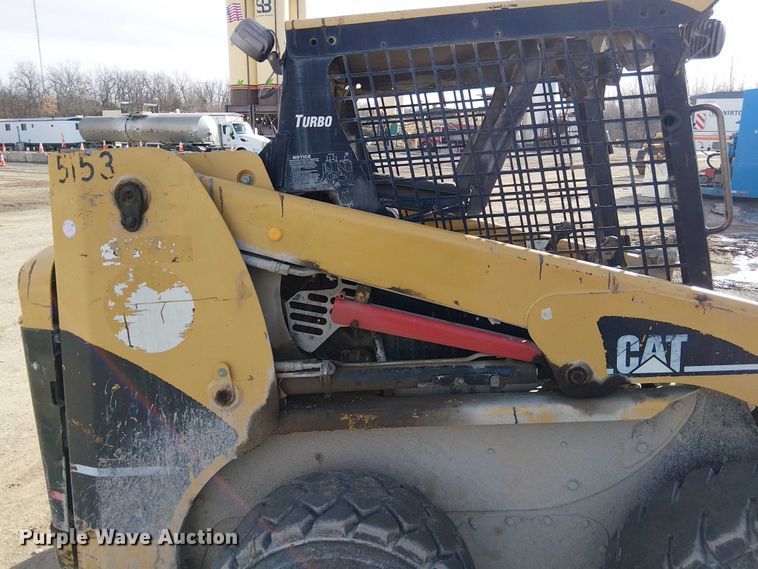 image for item FK0841 2005 Caterpillar 248B skid steer loader