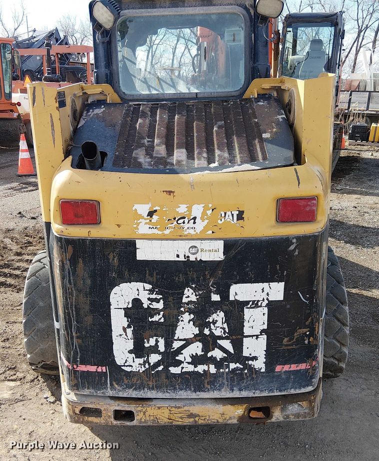 image for item FK0841 2005 Caterpillar 248B skid steer loader