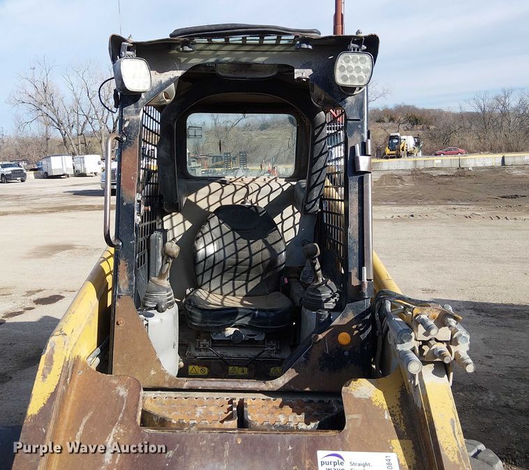 image for item FK0841 2005 Caterpillar 248B skid steer loader