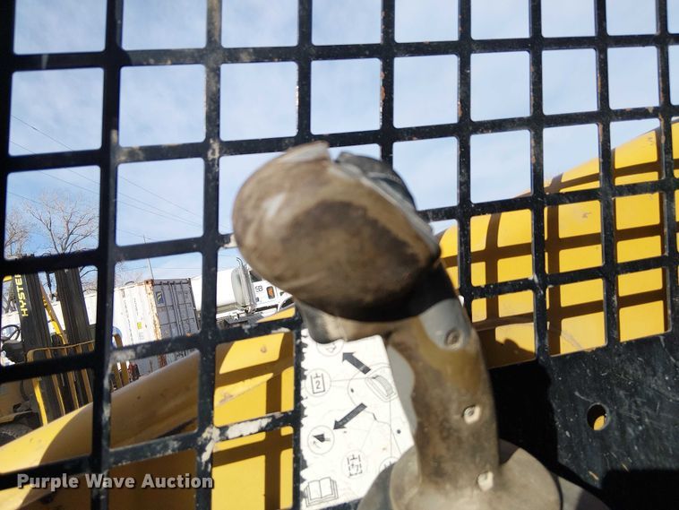 image for item FK0841 2005 Caterpillar 248B skid steer loader