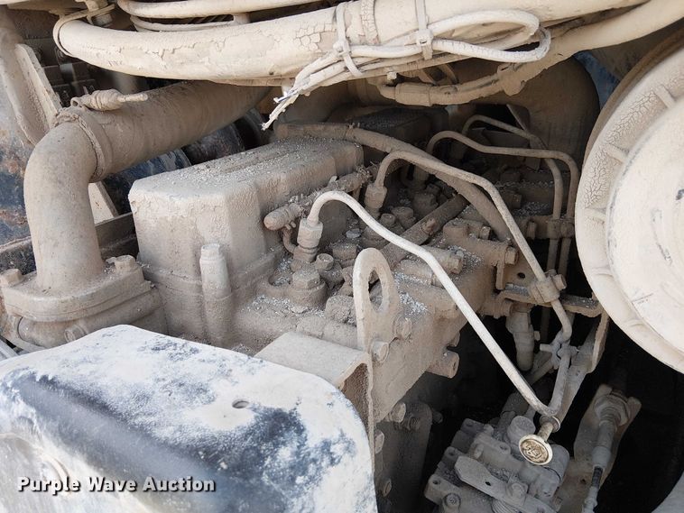 image for item FK0841 2005 Caterpillar 248B skid steer loader