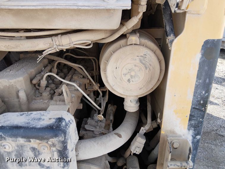 image for item FK0841 2005 Caterpillar 248B skid steer loader