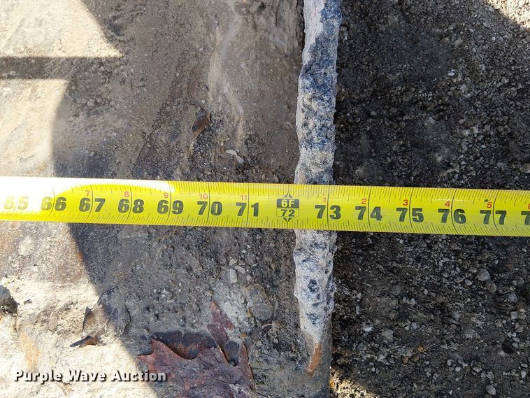 image for item FK0843 2003 Bobcat S250 skid steer loader