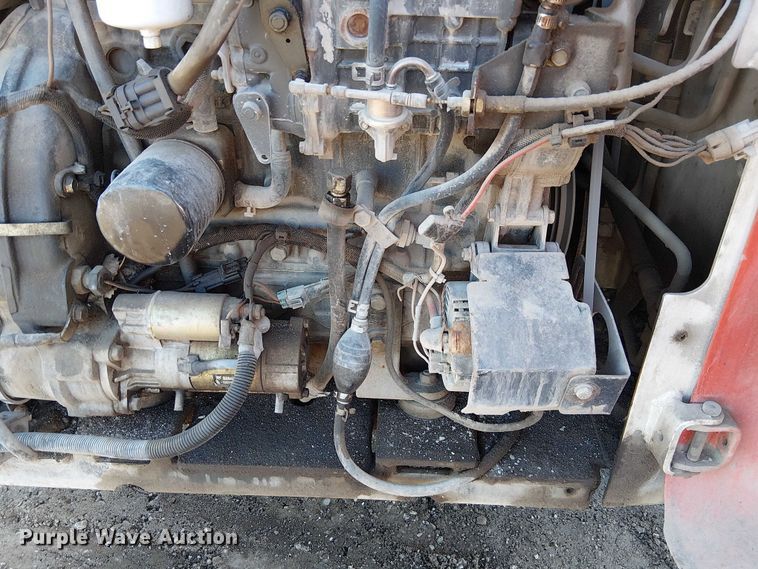 image for item FK0843 2003 Bobcat S250 skid steer loader