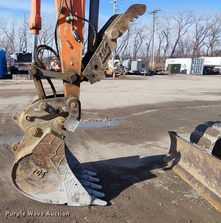 image for item FK0844 2014 Hitachi ZX135US-5N mini excavator