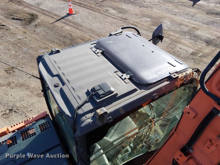 image for item FK0844 2014 Hitachi ZX135US-5N mini excavator