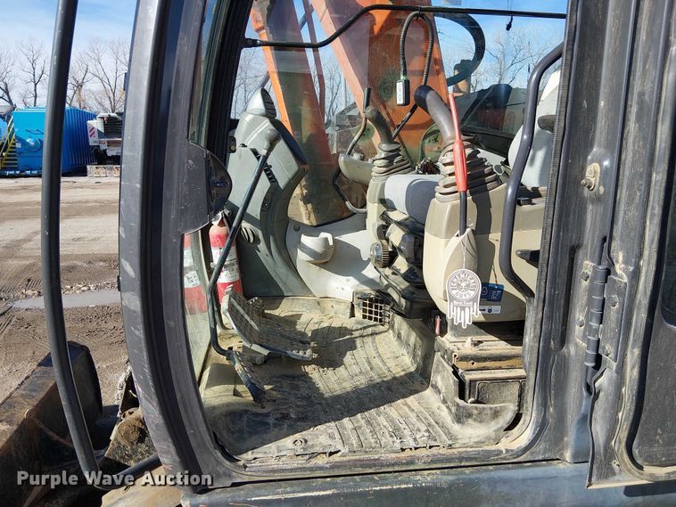 image for item FK0844 2014 Hitachi ZX135US-5N mini excavator