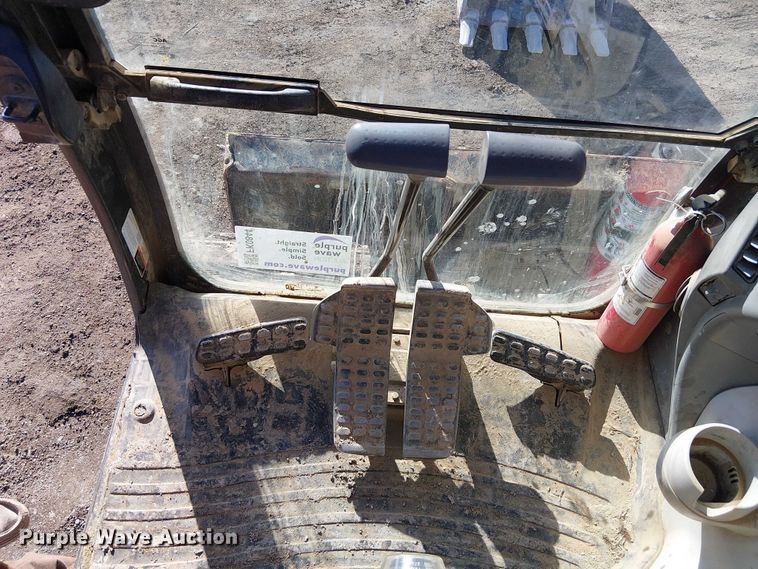 image for item FK0844 2014 Hitachi ZX135US-5N mini excavator