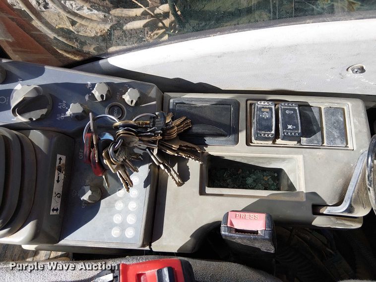 image for item FK0844 2014 Hitachi ZX135US-5N mini excavator