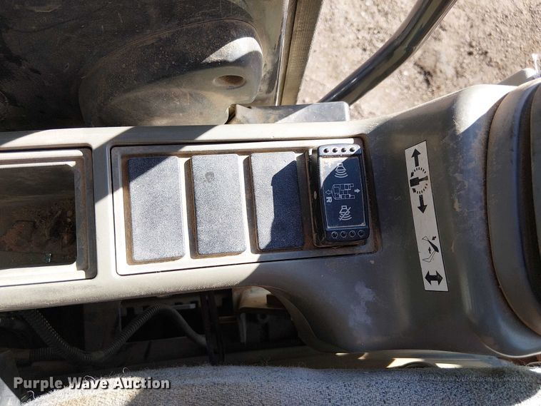 image for item FK0844 2014 Hitachi ZX135US-5N mini excavator