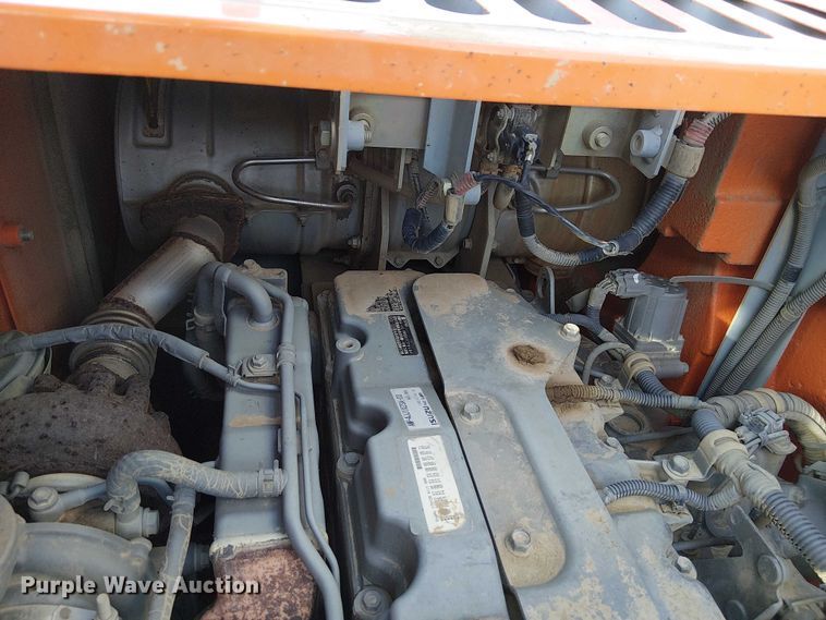 image for item FK0844 2014 Hitachi ZX135US-5N mini excavator