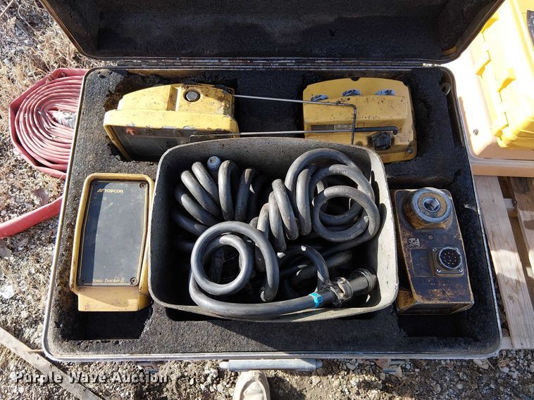 image for item FK0849 Approximately 16 grade control units