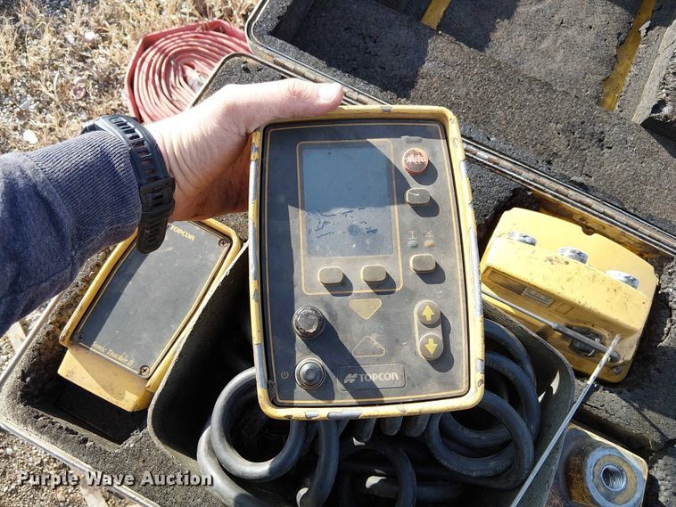 image for item FK0849 Approximately 16 grade control units