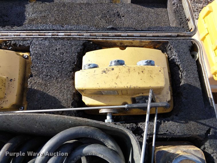 image for item FK0849 Approximately 16 grade control units