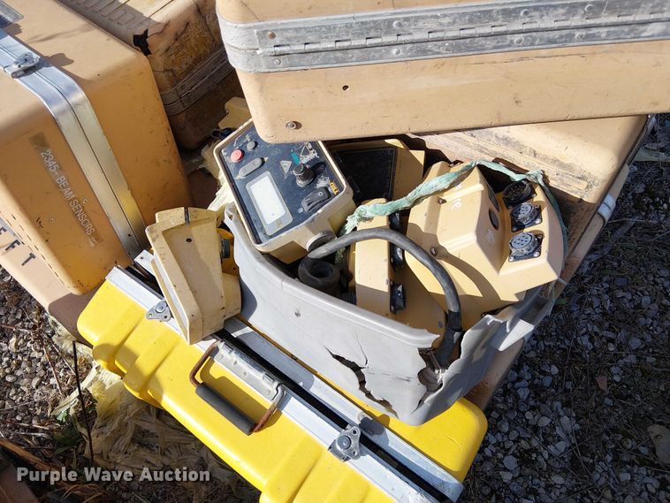 image for item FK0849 Approximately 16 grade control units