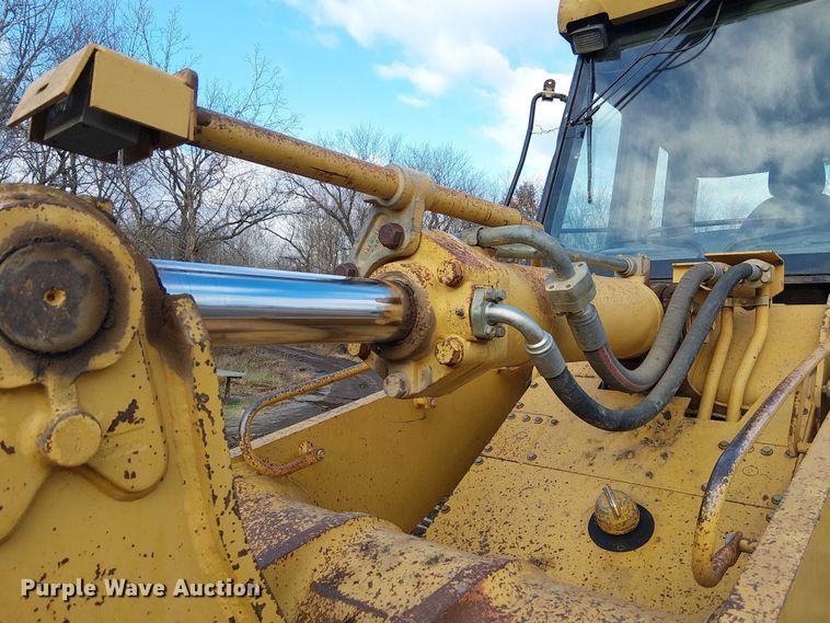 image for item FK0854 2005 Caterpillar  963C track loader