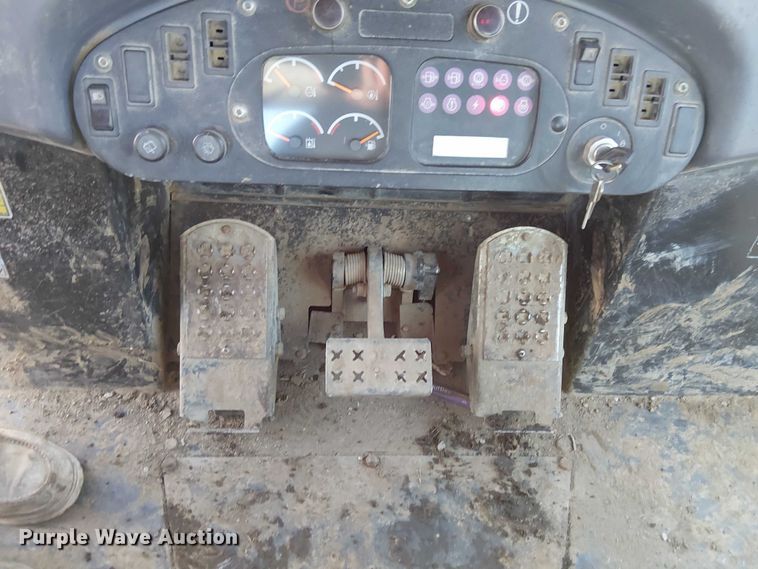 image for item FK0854 2005 Caterpillar  963C track loader