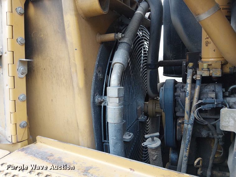 image for item FK0854 2005 Caterpillar  963C track loader