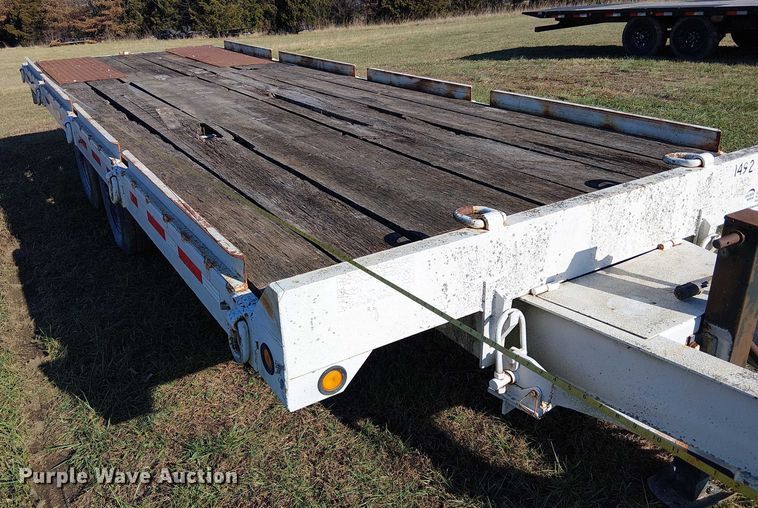 image for item FK0859 1997 Towmaster T-20T tilt deck equipment trailer