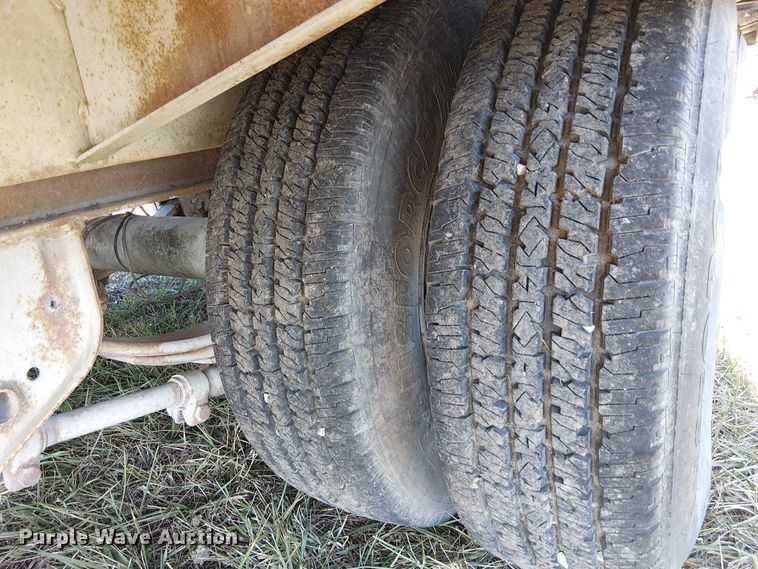 image for item FK0859 1997 Towmaster T-20T tilt deck equipment trailer