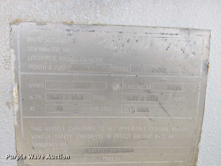 image for item FK0859 1997 Towmaster T-20T tilt deck equipment trailer