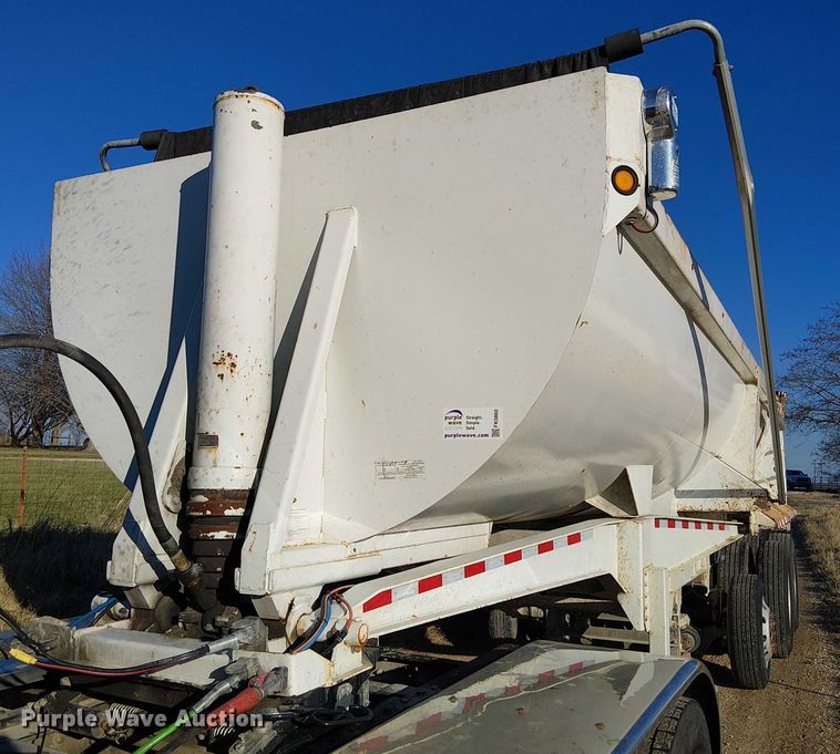 image for item FK0860 2021 Construction Trailer Specialists HRD 28 QF TRI end dump trailer
