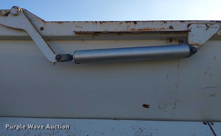 image for item FK0860 2021 Construction Trailer Specialists HRD 28 QF TRI end dump trailer