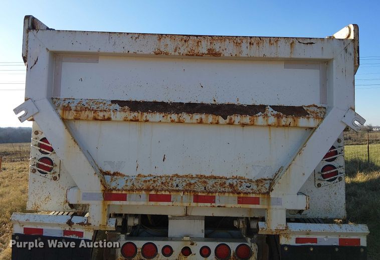 image for item FK0860 2021 Construction Trailer Specialists HRD 28 QF TRI end dump trailer