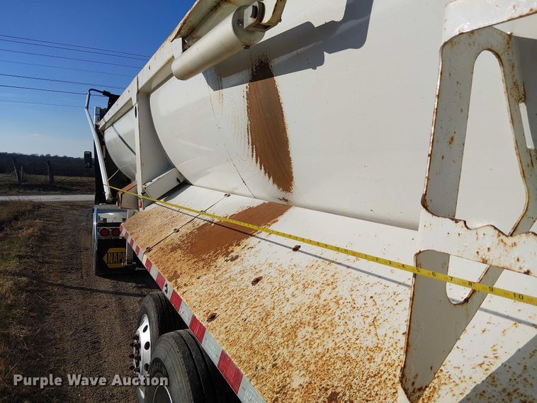 image for item FK0860 2021 Construction Trailer Specialists HRD 28 QF TRI end dump trailer