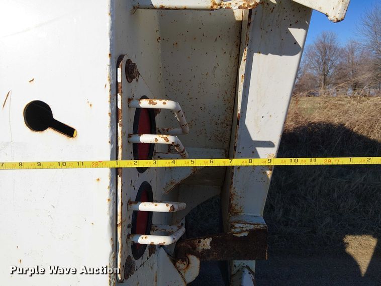 image for item FK0860 2021 Construction Trailer Specialists HRD 28 QF TRI end dump trailer