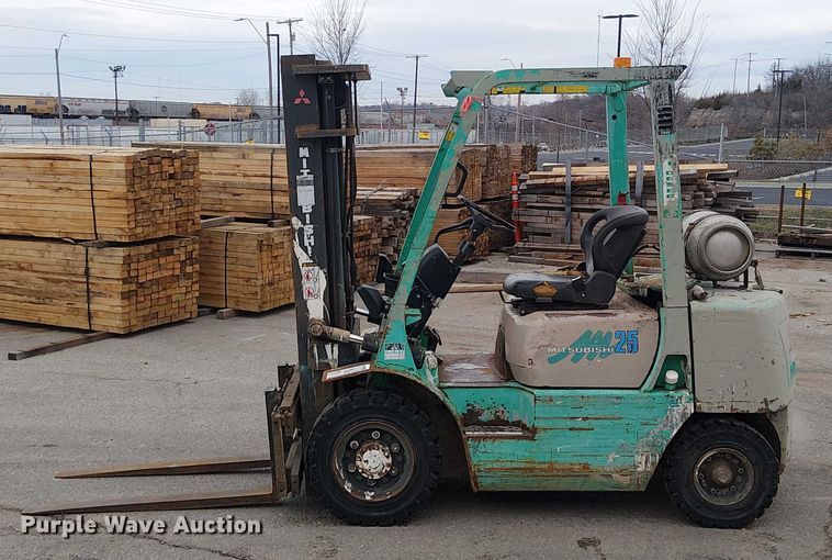 image for item FK0863 Mitsubishi FG25 forklift