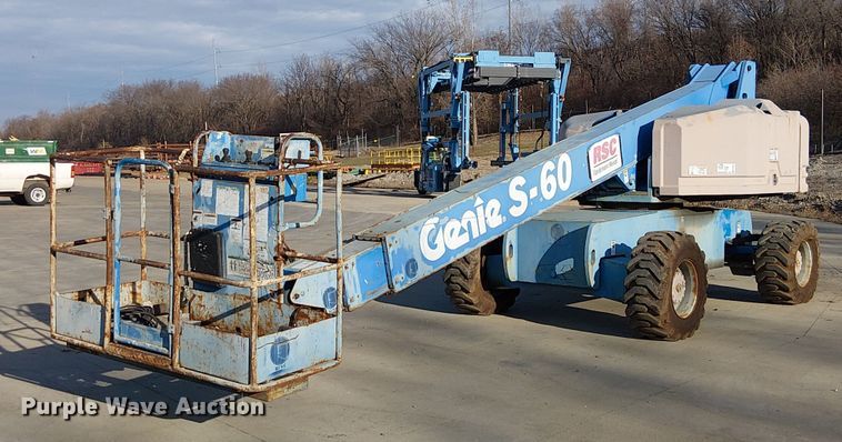 image for item FK0864 2000 Genie S-60  boom lift