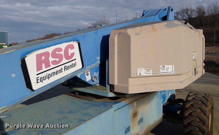 image for item FK0864 2000 Genie S-60  boom lift