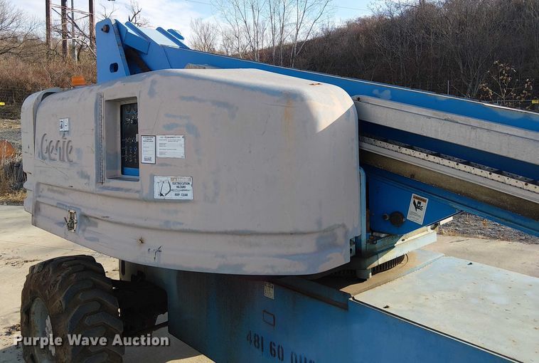 image for item FK0864 2000 Genie S-60  boom lift