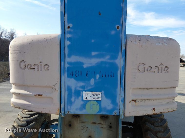 image for item FK0864 2000 Genie S-60  boom lift