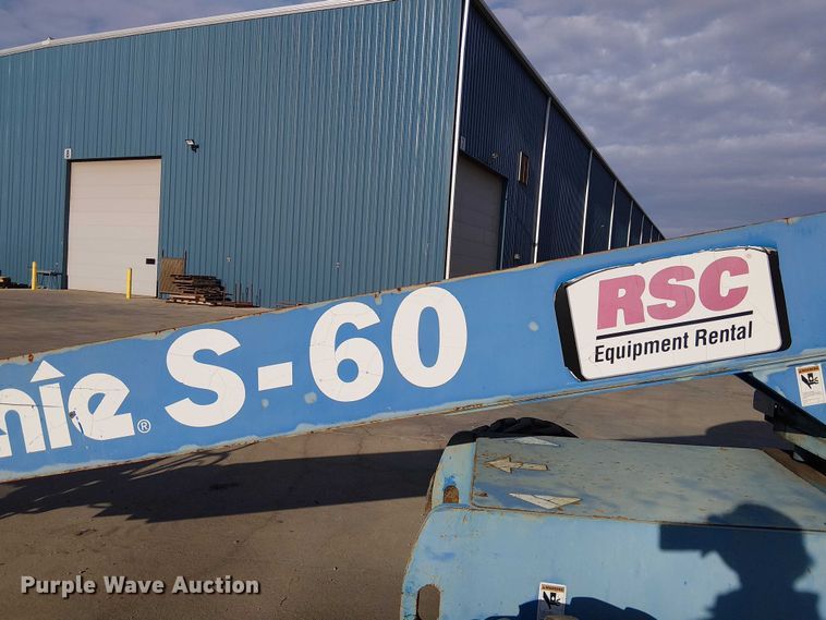 image for item FK0864 2000 Genie S-60  boom lift