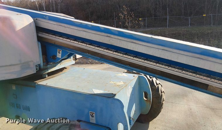 image for item FK0864 2000 Genie S-60  boom lift