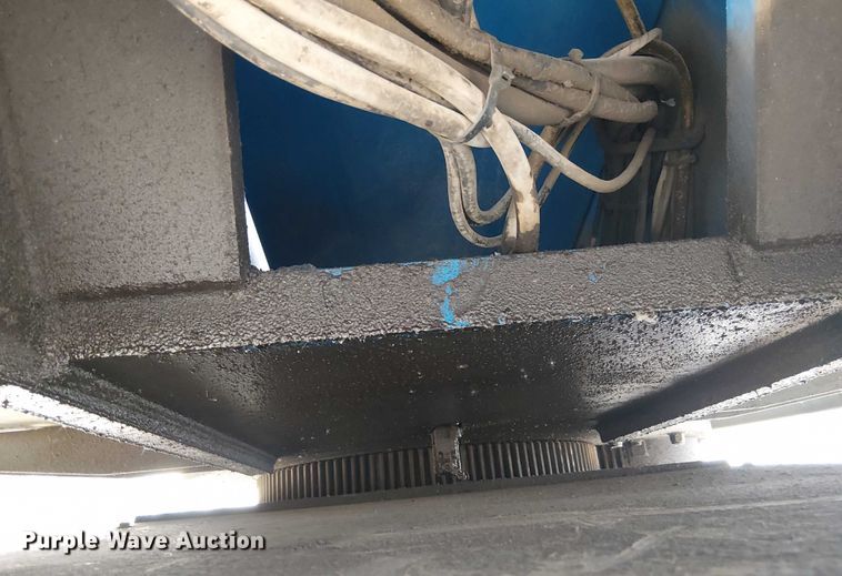 image for item FK0864 2000 Genie S-60  boom lift