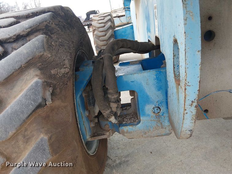 image for item FK0864 2000 Genie S-60  boom lift