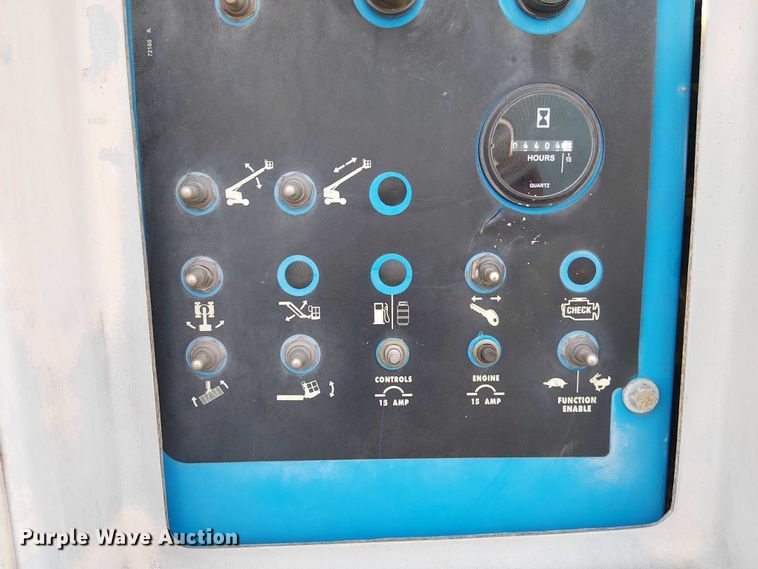 image for item FK0864 2000 Genie S-60  boom lift