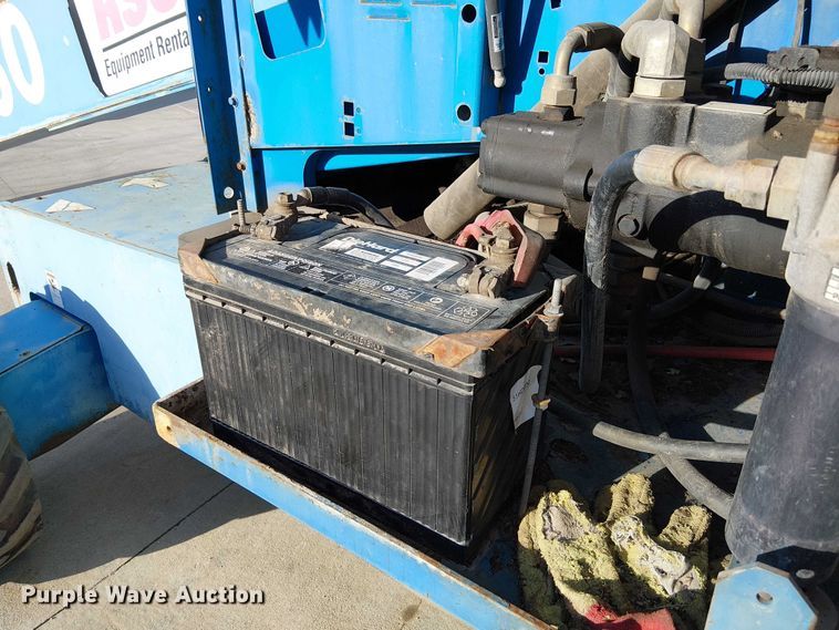 image for item FK0864 2000 Genie S-60  boom lift