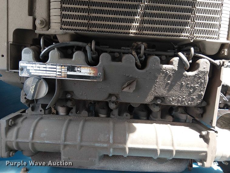 image for item FK0864 2000 Genie S-60  boom lift