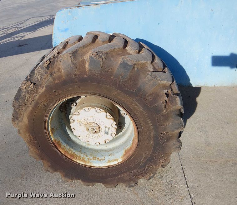 image for item FK0864 2000 Genie S-60  boom lift