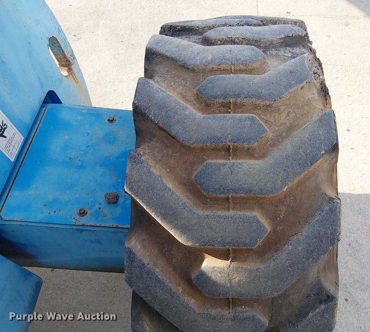 image for item FK0864 2000 Genie S-60  boom lift