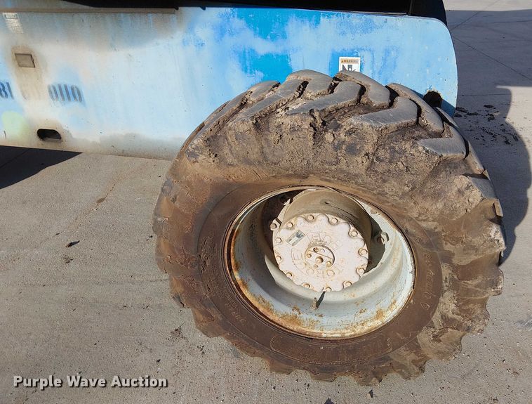 image for item FK0864 2000 Genie S-60  boom lift